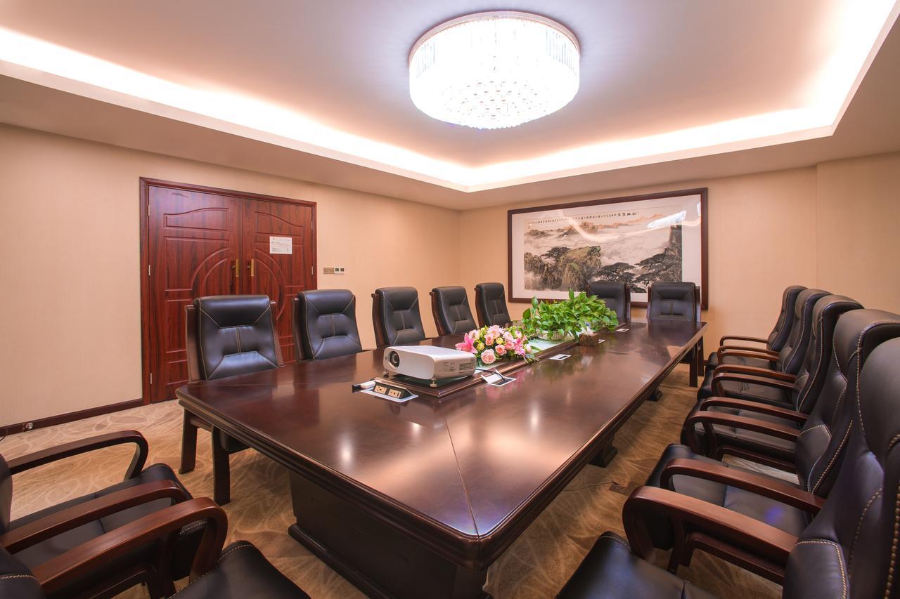 Guangzhou Jin Wan Li Business Hotel Dış mekan fotoğraf
